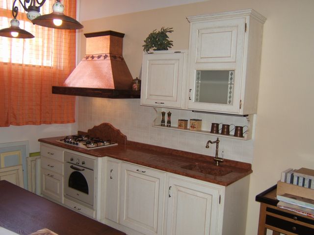 Cucine rustiche in legno massello. beautiful cucina rustica in legno ... Cucine rustiche in legno massello