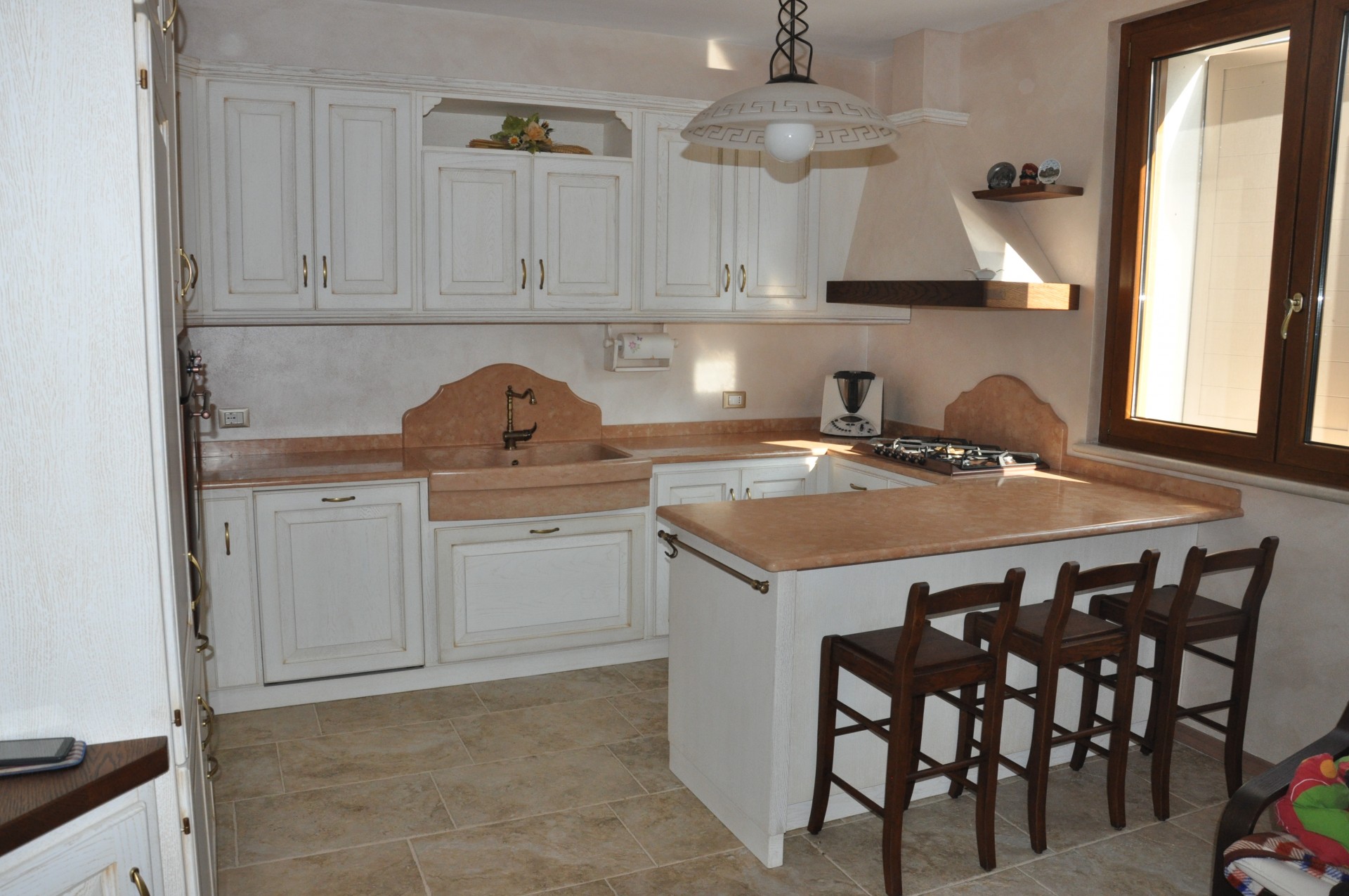 Cucine classiche con dispensa ad angolo : cucine americane anni 60 ...