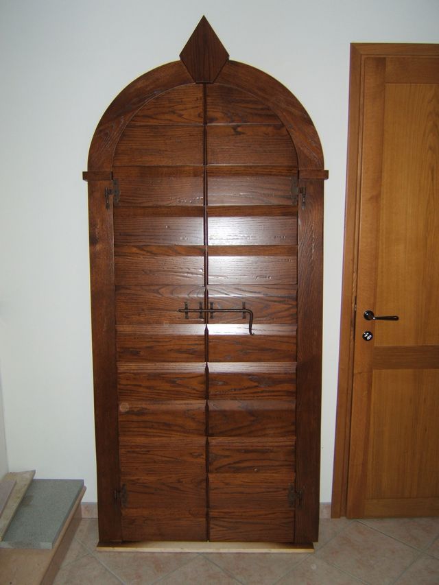 Porte in legno a Savona