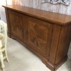 Credenza in legno su misura.