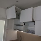 Cucina moderna con anta in laminato