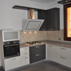 Cucine moderne in legno a Reggio Emilia