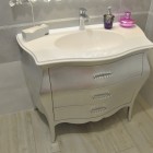 Mobili per bagno in legno a Verona.