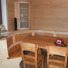 Tavoli in legno di ulivo.