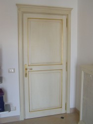 Porte in legno a Savona