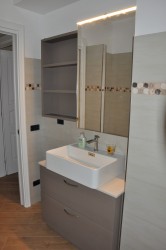 Mobile per bagno moderno in legno