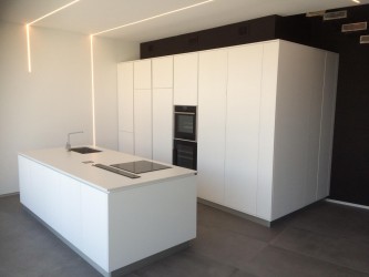 Cucine moderne in legno a Verona