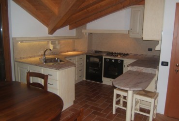Cucina rustica in legno naturale design Savona